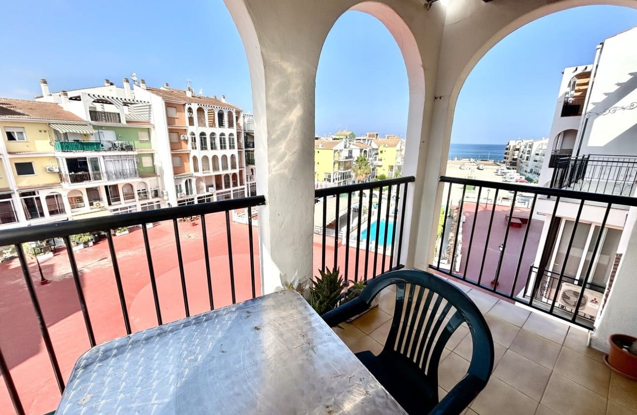 1 chambre Appartement de Plage à vendre à Torrevieja - 164 900 € (Ref: 9935000)