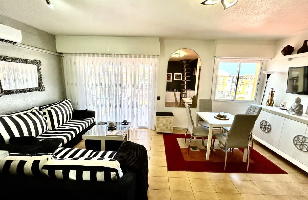 1 chambre Appartement de Plage à vendre à Torrevieja - 164 900 € (Ref: 9935000)