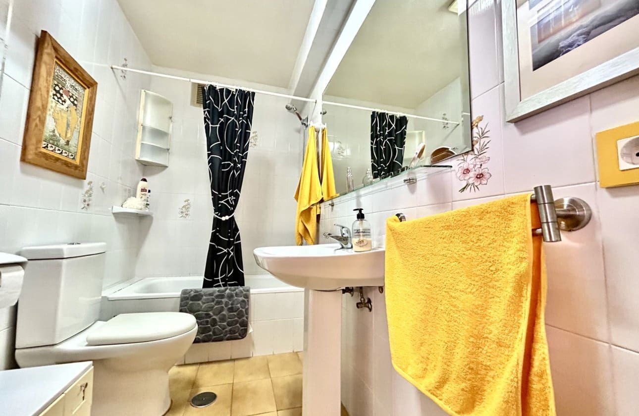 1 chambre Appartement de Plage à vendre à Torrevieja - 164 900 € (Ref: 9935000)