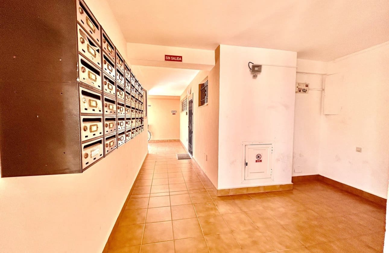 1 chambre Appartement de Plage à vendre à Torrevieja - 164 900 € (Ref: 9935000)