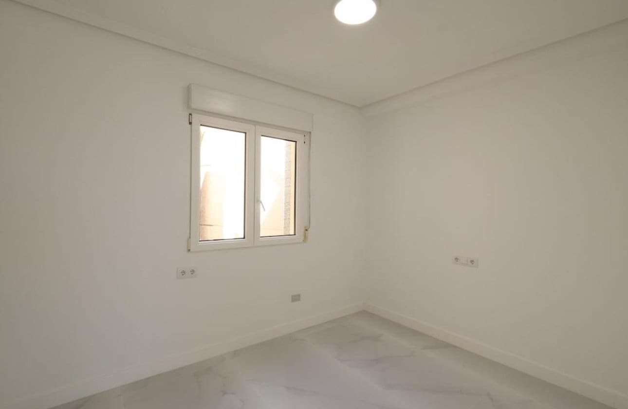 2 sypialnia Penthouse na sprzedaż w Cabo Roig - 239 000 € (Ref: 9941265)