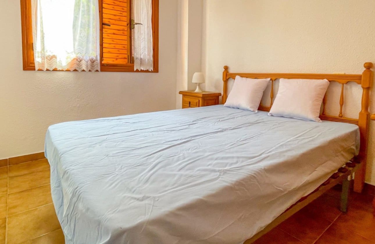 3 soveværelse Byhus til salg i Playa Flamenca - € 289.000 (Ref: 9941267)