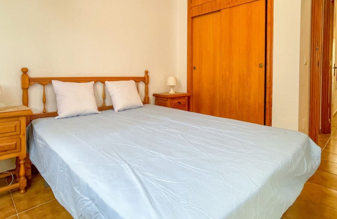 3 soveværelse Byhus til salg i Playa Flamenca - € 289.000 (Ref: 9941267)