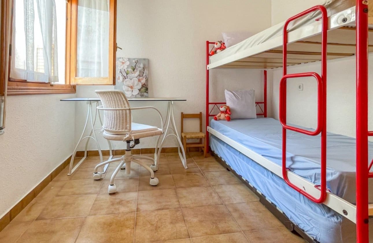 3 soveværelse Byhus til salg i Playa Flamenca - € 289.000 (Ref: 9941267)