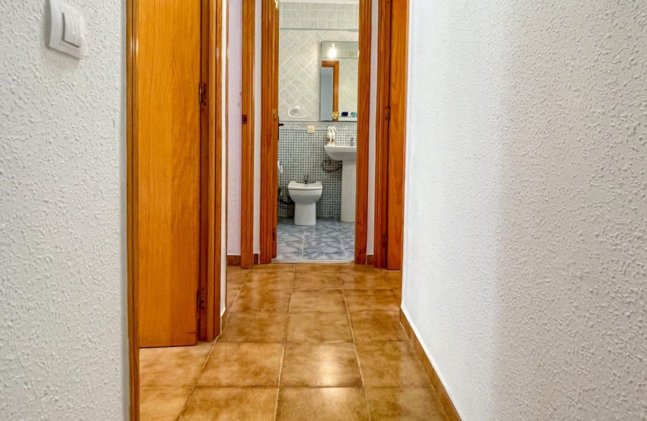 3 soveværelse Byhus til salg i Playa Flamenca - € 289.000 (Ref: 9941267)