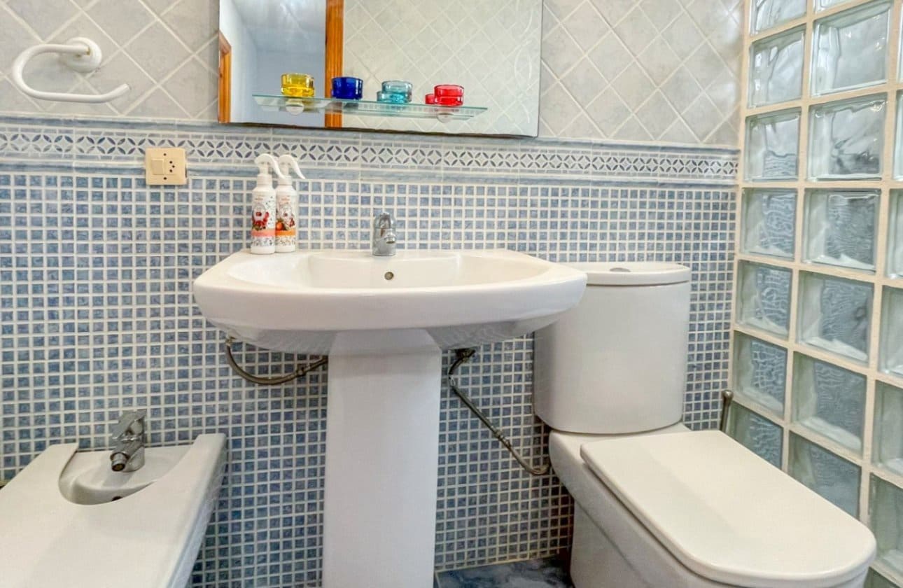 3 soveværelse Byhus til salg i Playa Flamenca - € 289.000 (Ref: 9941267)
