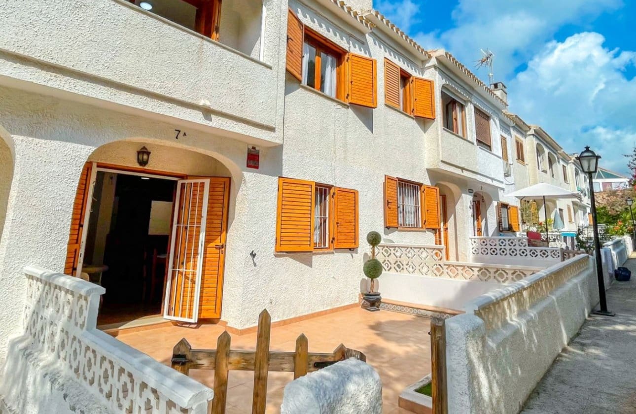 2 camera da letto Casa in vendita in Playa Flamenca - 249.000 € (Rif: 9941268)