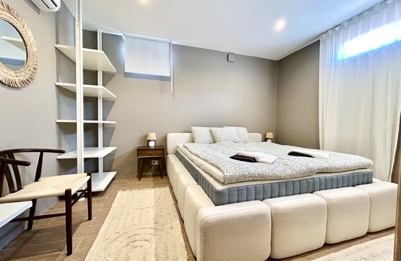 5 slaapkamer Villa te koop in La Zenia met zwembad - € 840.000 (Ref: 9948363)