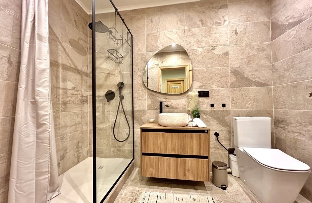 5 slaapkamer Villa te koop in La Zenia met zwembad - € 840.000 (Ref: 9948363)