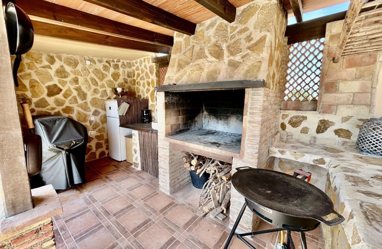 5 slaapkamer Villa te koop in La Zenia met zwembad - € 840.000 (Ref: 9948363)