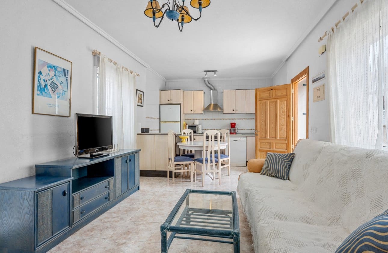 Casa de 3 habitaciones en Ciudad Quesada en venta con piscina - 209.000 € (Ref: 9948364)