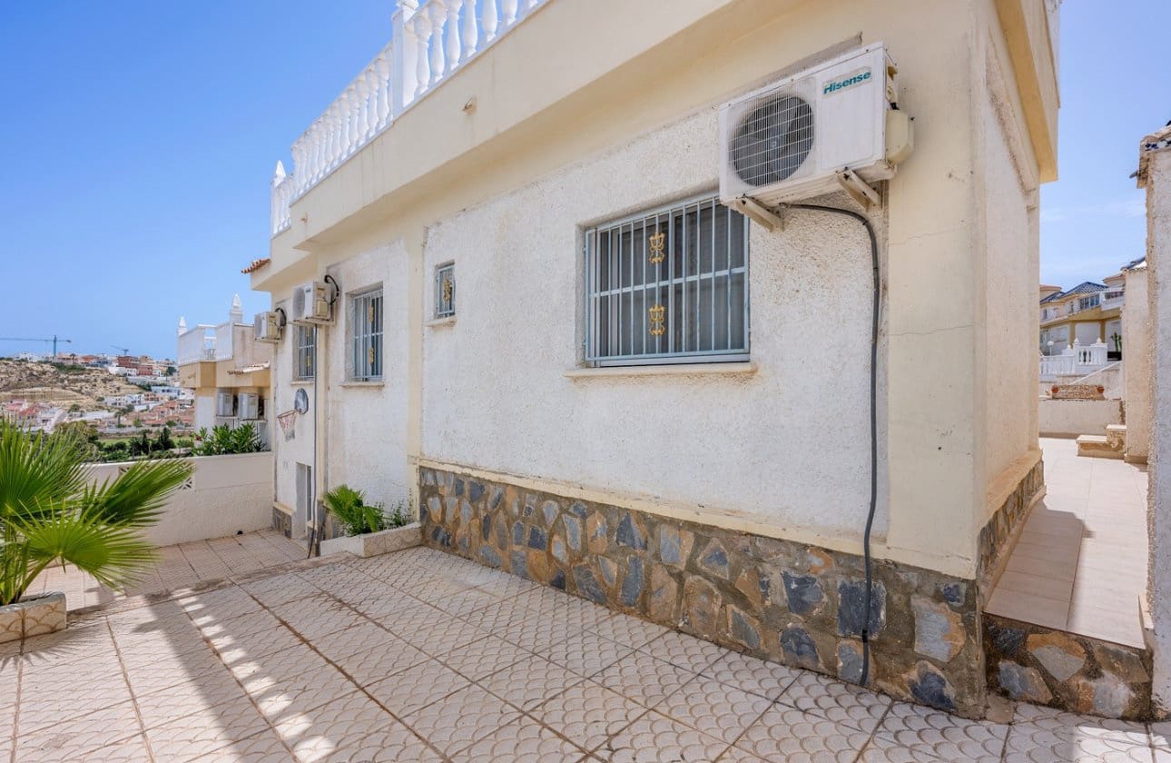 Casa de 3 habitaciones en Ciudad Quesada en venta con piscina - 209.000 € (Ref: 9948364)