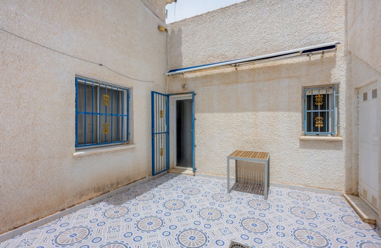 Casa de 3 habitaciones en Ciudad Quesada en venta con piscina - 209.000 € (Ref: 9948364)