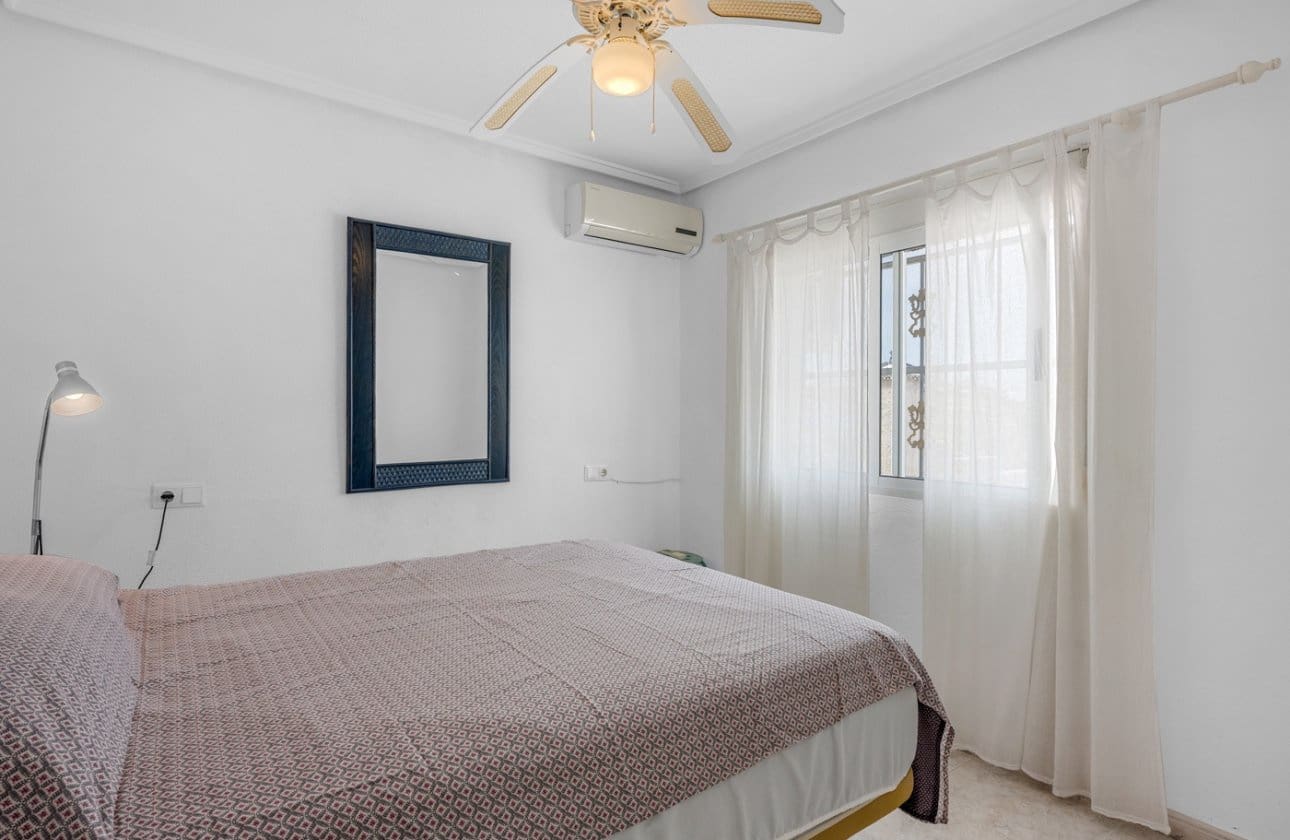 Casa de 3 habitaciones en Ciudad Quesada en venta con piscina - 209.000 € (Ref: 9948364)