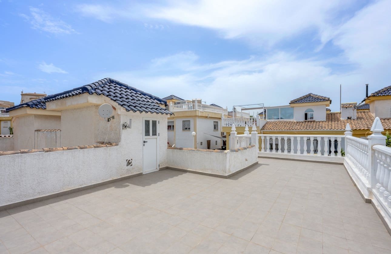 Casa de 3 habitaciones en Ciudad Quesada en venta con piscina - 209.000 € (Ref: 9948364)