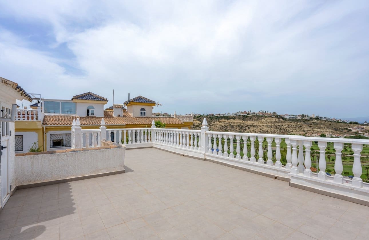 Casa de 3 habitaciones en Ciudad Quesada en venta con piscina - 209.000 € (Ref: 9948364)