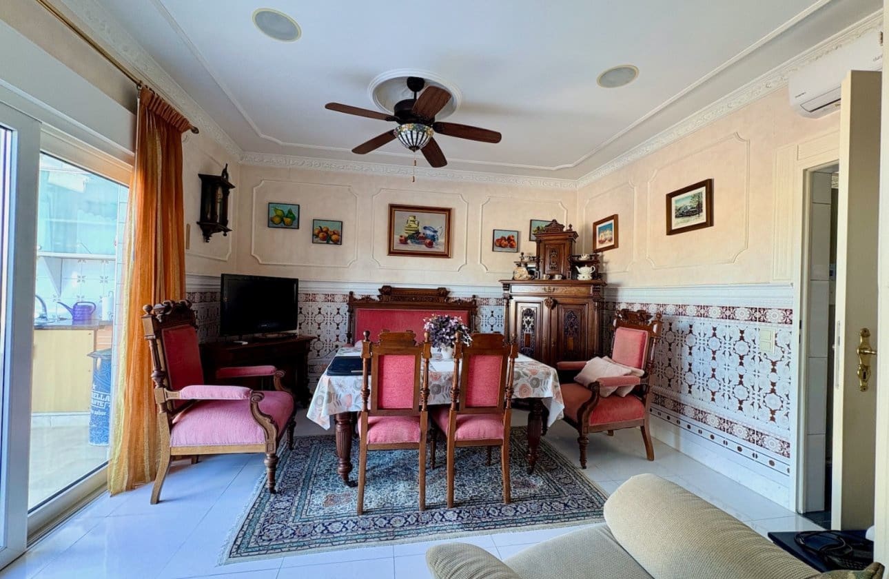 6 soveværelse Villa til salg i San Fulgencio med swimmingpool - € 699.000 (Ref: 9948366)