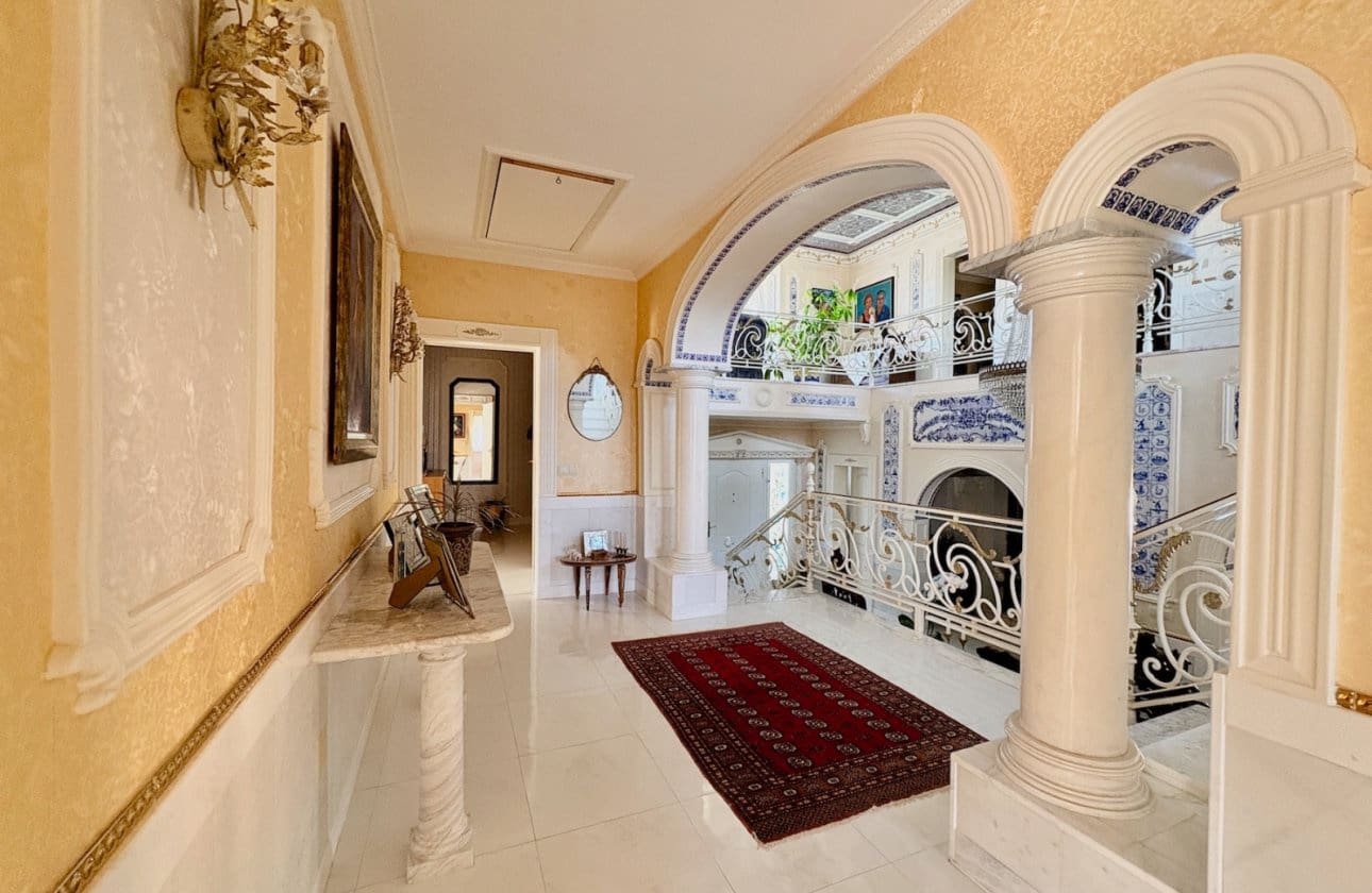 6 soveværelse Villa til salg i San Fulgencio med swimmingpool - € 699.000 (Ref: 9948366)