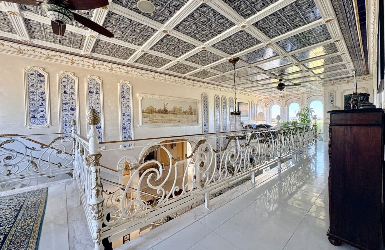 6 soveværelse Villa til salg i San Fulgencio med swimmingpool - € 699.000 (Ref: 9948366)