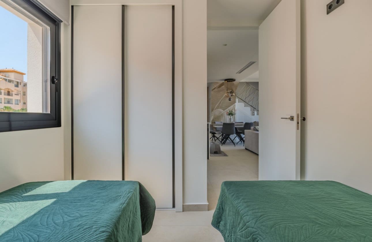 3 soveværelse Penthouse til salg i Guardamar del Segura - € 620.000 (Ref: 9948367)