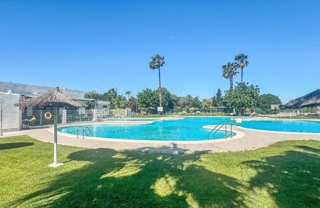1 soveværelse Bungalow til salg i Los Balcones med swimmingpool - € 125.000 (Ref: 9948368)