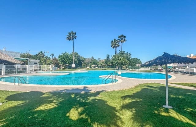 1 soveværelse Bungalow til salg i Los Balcones med swimmingpool - € 125.000 (Ref: 9948368)
