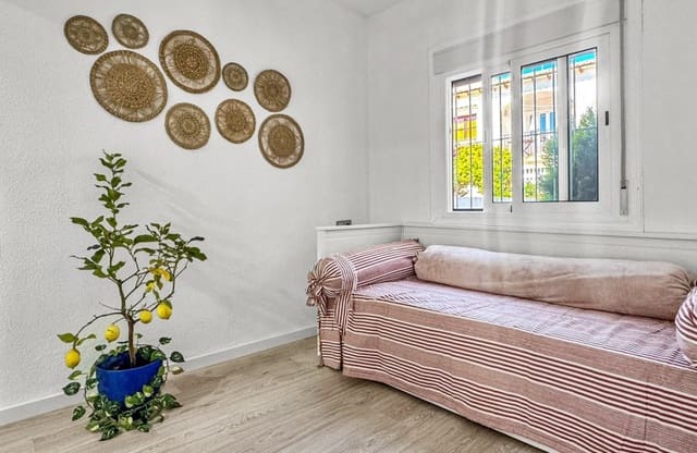 1 soveværelse Bungalow til salg i Los Balcones med swimmingpool - € 125.000 (Ref: 9948368)