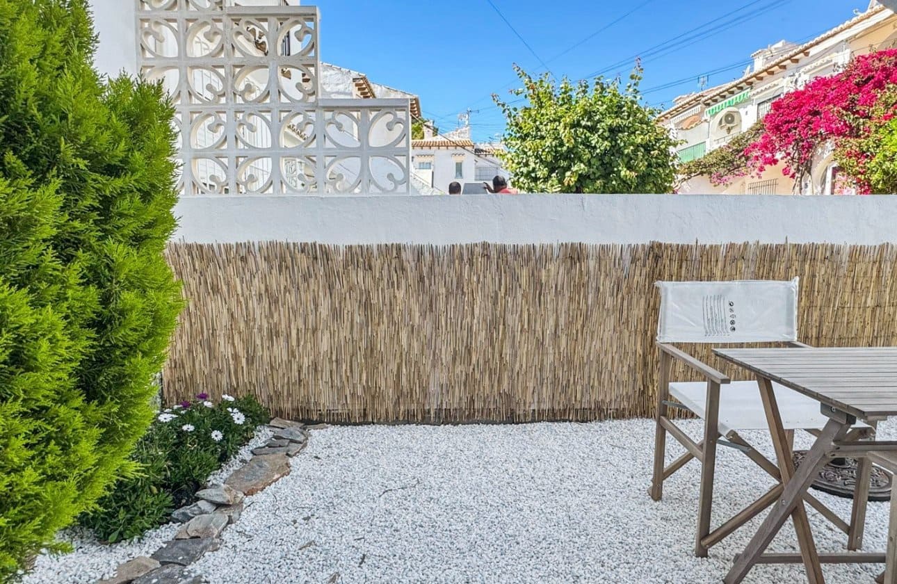 1 soverom Bungalow til salgs i Los Balcones med svømmebasseng - € 125 000 (Ref: 9948368)