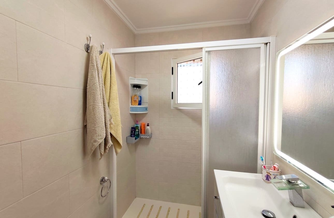 Casa de 6 habitaciones en Los Altos en venta con piscina - 280.000 € (Ref: 9948369)