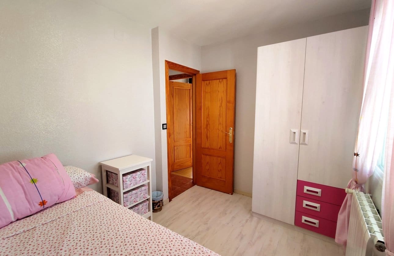 Casa de 6 habitaciones en Los Altos en venta con piscina - 280.000 € (Ref: 9948369)