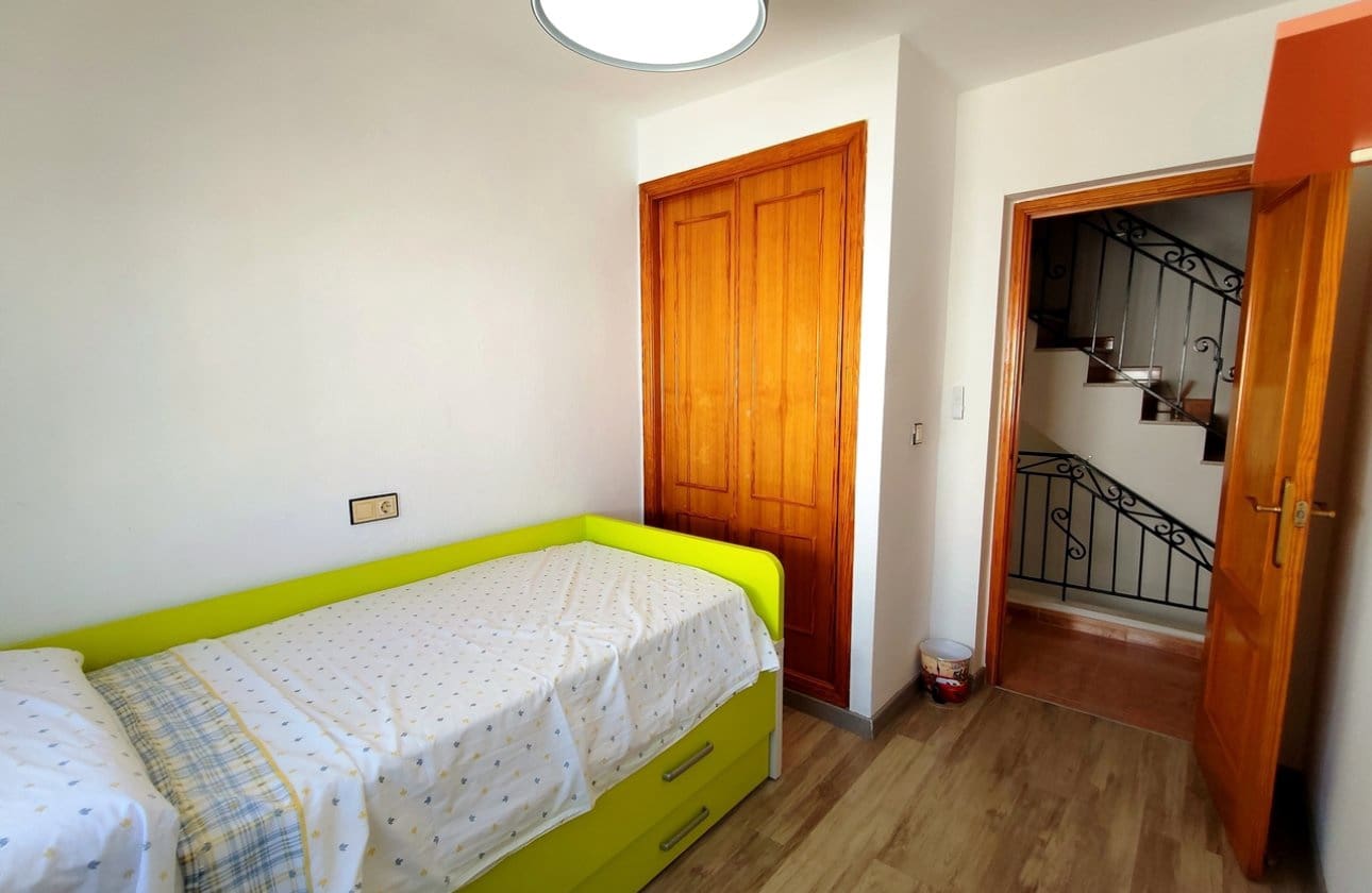 Casa de 6 habitaciones en Los Altos en venta con piscina - 280.000 € (Ref: 9948369)