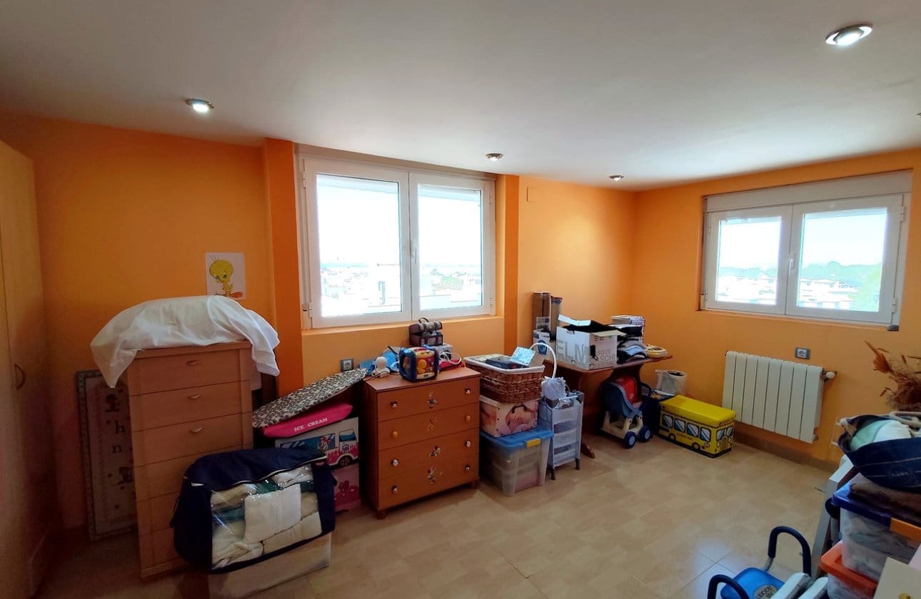 Casa de 6 habitaciones en Los Altos en venta con piscina - 280.000 € (Ref: 9948369)
