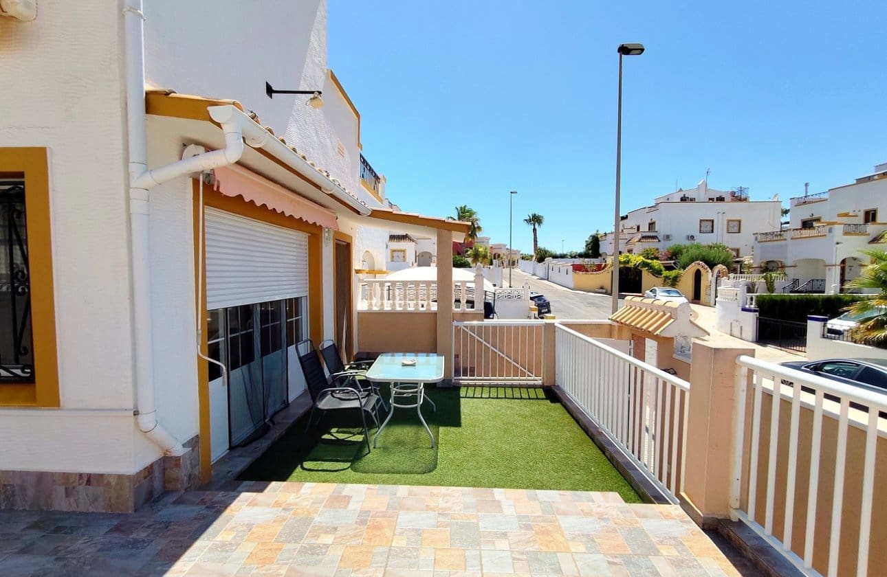 Casa de 6 habitaciones en Los Altos en venta con piscina - 280.000 € (Ref: 9948369)