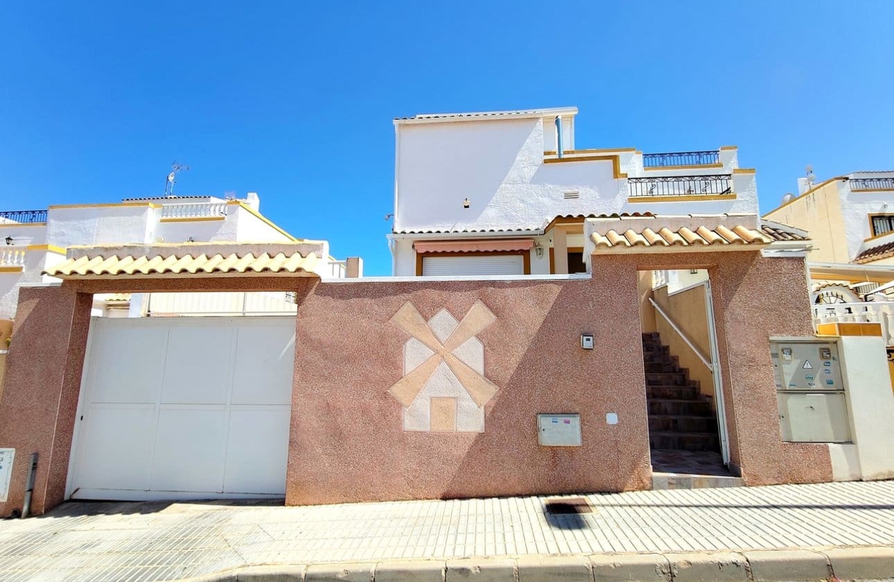 Casa de 6 habitaciones en Los Altos en venta con piscina - 280.000 € (Ref: 9948369)