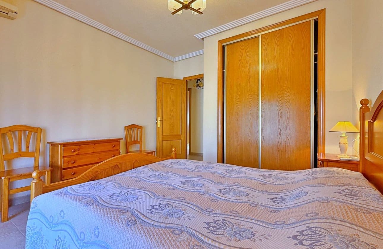 4 Zimmer Villa zu verkaufen in Orihuela Costa - 379.000 € (Ref: 9948371)