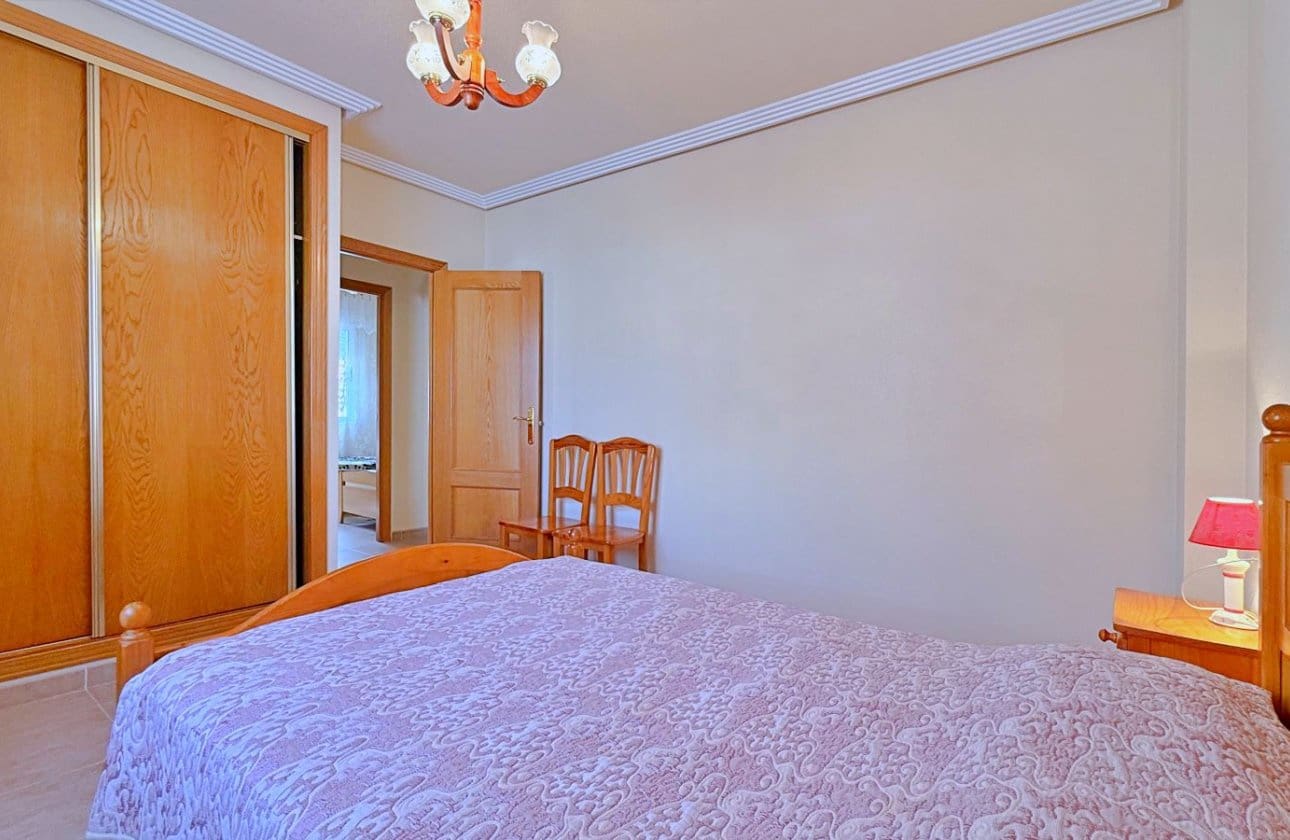 4 Zimmer Villa zu verkaufen in Orihuela Costa - 379.000 € (Ref: 9948371)
