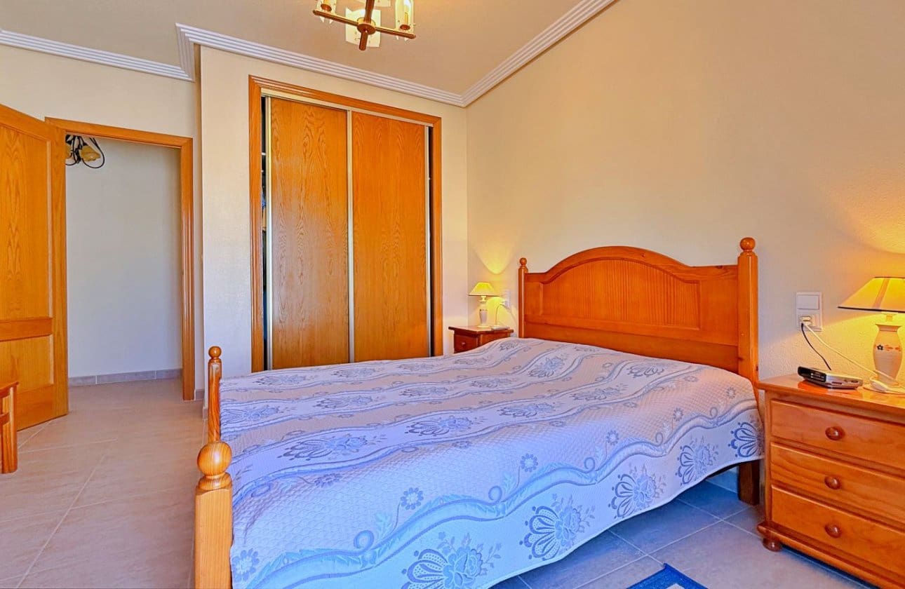 4 Zimmer Villa zu verkaufen in Orihuela Costa - 379.000 € (Ref: 9948371)