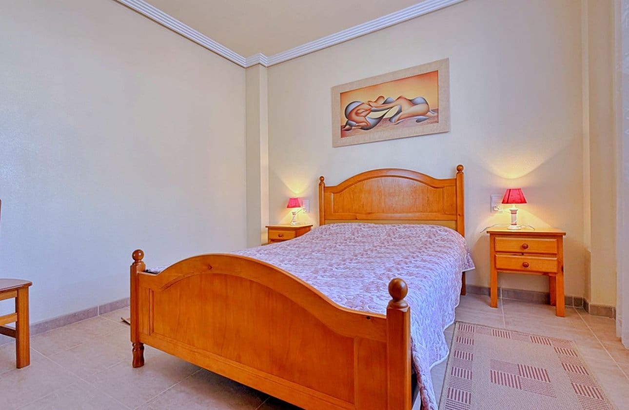 4 Zimmer Villa zu verkaufen in Orihuela Costa - 379.000 € (Ref: 9948371)