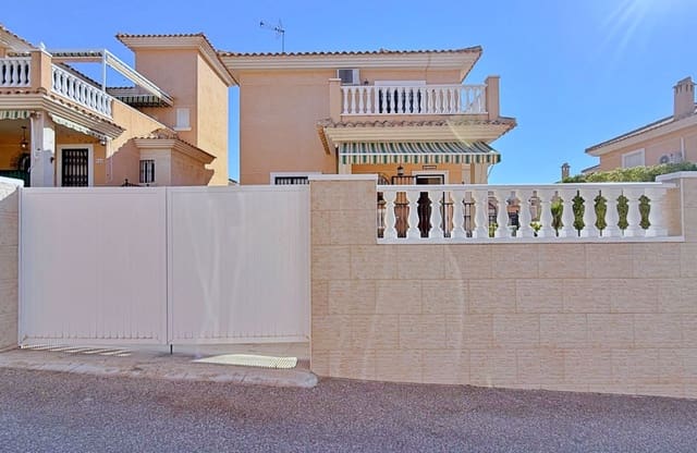 4 Zimmer Villa zu verkaufen in Los Balcones - Los Altos, Orihuela - 379.000 € (Ref: 9948371)