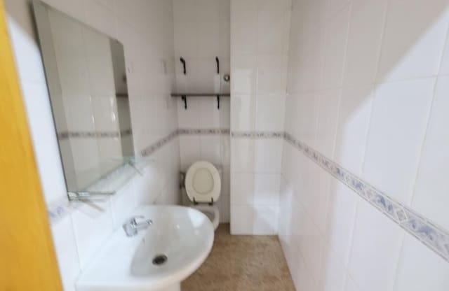 1 slaapkamer Commercieel te koop in Centro, Torrevieja - € 125.000 (Ref: 9948372)