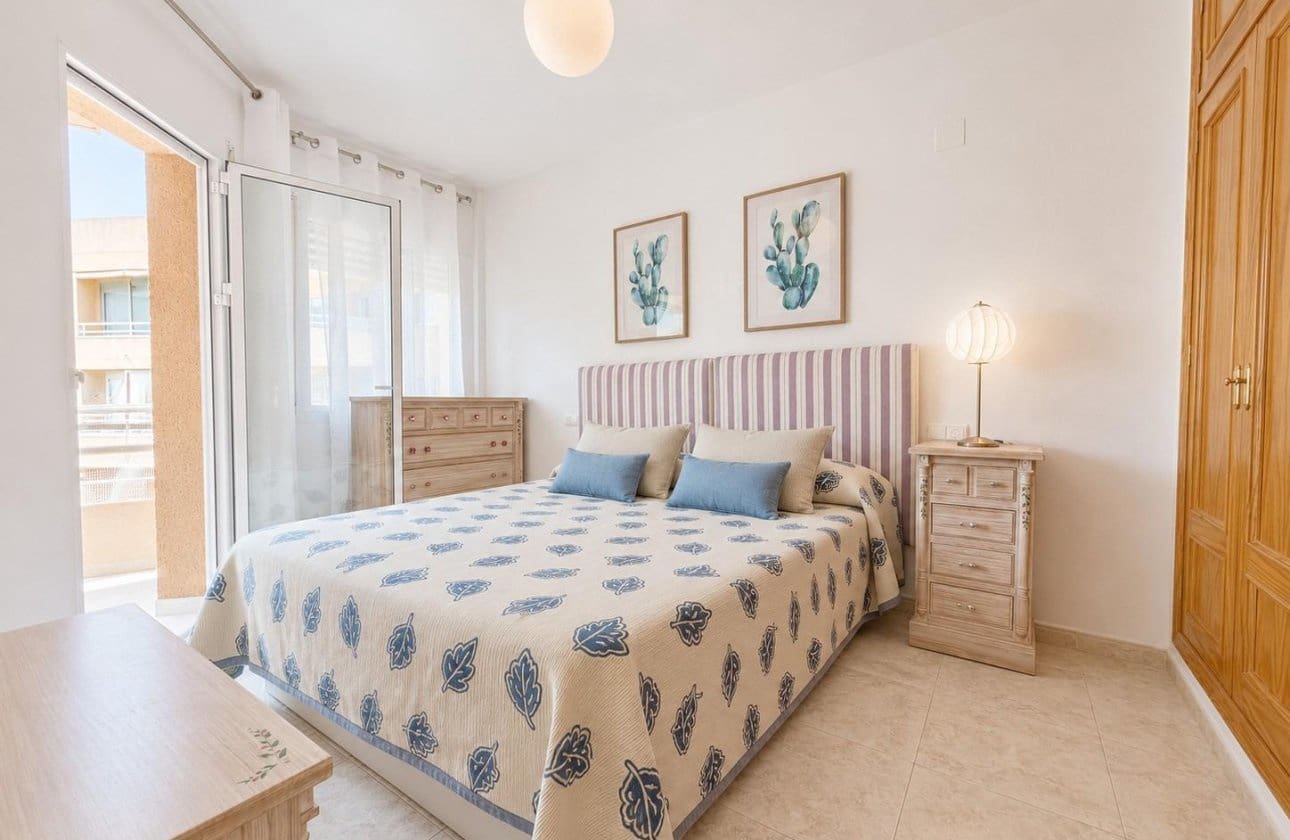 2 slaapkamer Appartement te koop in Dehesa de Campoamor met zwembad - € 205.000 (Ref: 9948373)