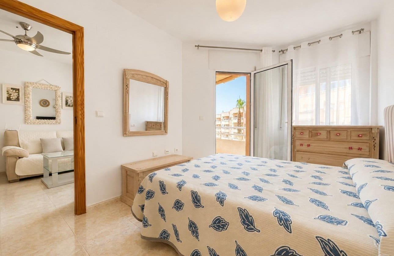 2 slaapkamer Appartement te koop in Dehesa de Campoamor met zwembad - € 205.000 (Ref: 9948373)
