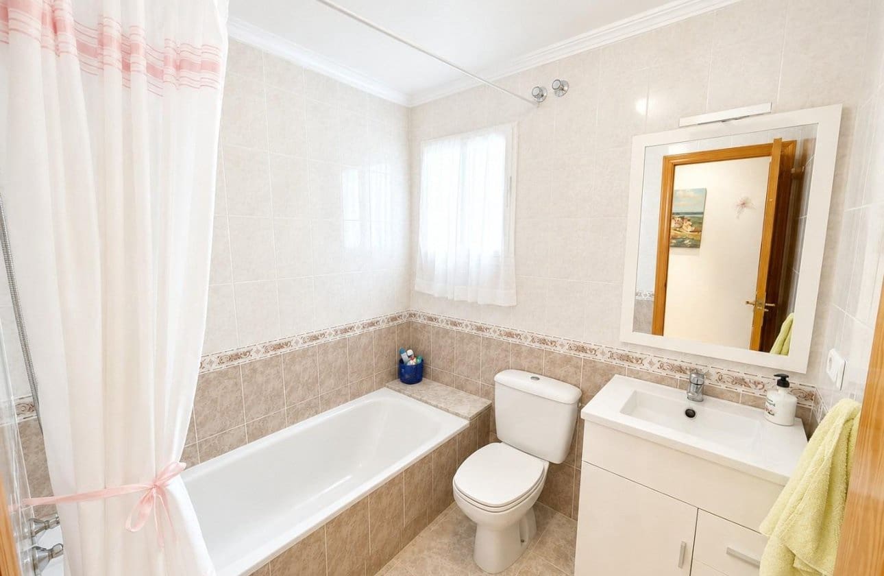 2 camera da letto Appartamento in vendita in Torrevieja - 149.000 € (Rif: 9948374)