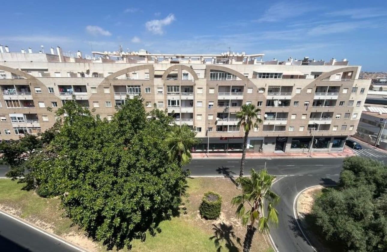 2 chambre Penthouse à vendre à Torrevieja - 159 995 € (Ref: 9948375)