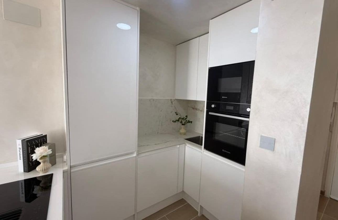 2 chambre Penthouse à vendre à Torrevieja - 159 995 € (Ref: 9948375)