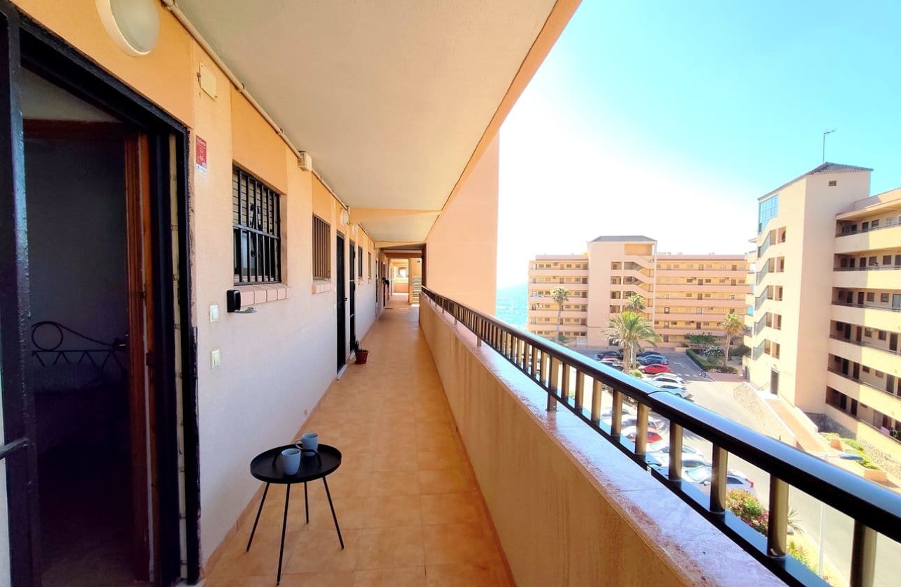1 slaapkamer Strandappartement te koop in La Mata met zwembad - € 127.000 (Ref: 9948376)