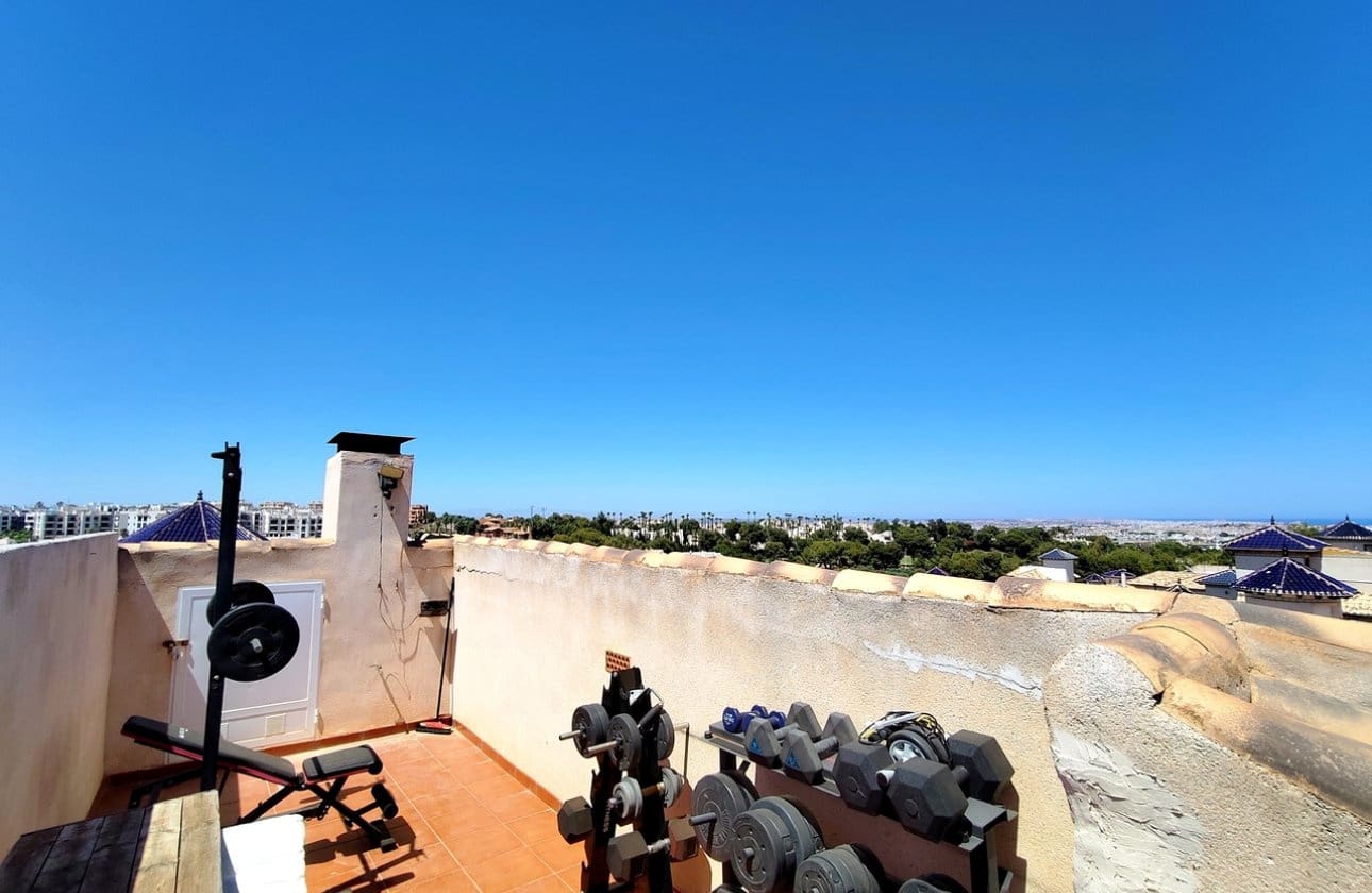 2 soveværelse Lejlighed til salg i Villamartin med swimmingpool - € 159.000 (Ref: 9948377)