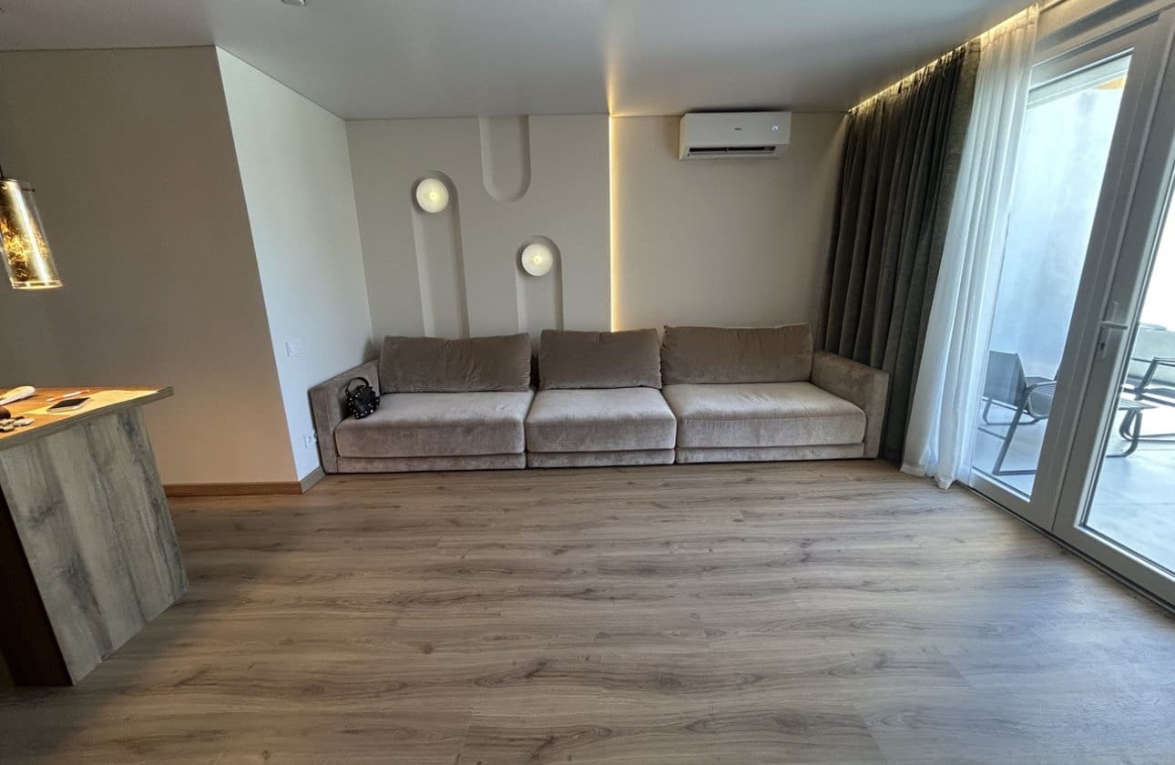 Apartamento de 2 habitaciones en Torrevieja en venta - 265.000 € (Ref: 9948378)