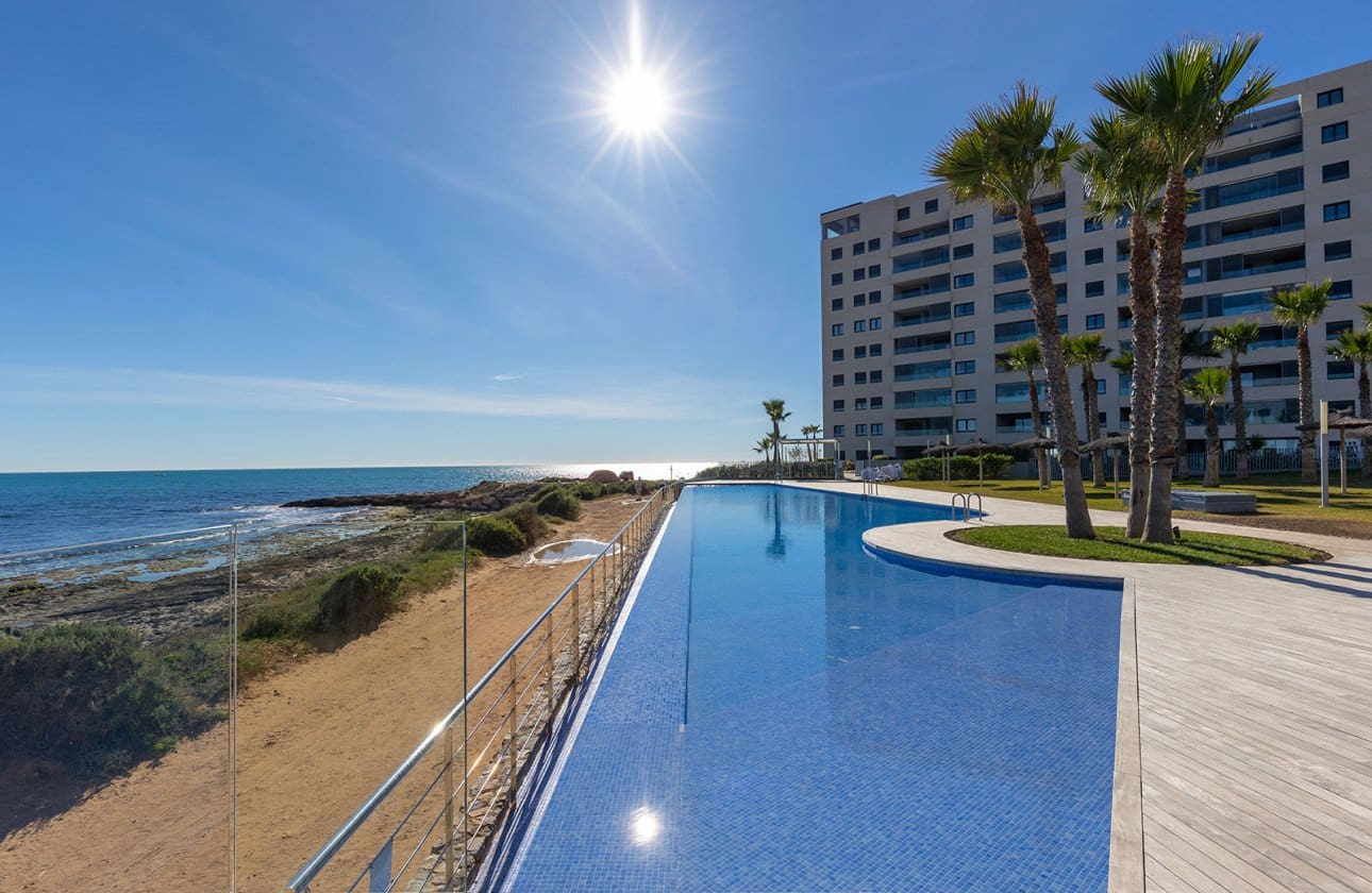 2 chambre Appartement à vendre à Punta Prima - 765 000 € (Ref: 9948384)