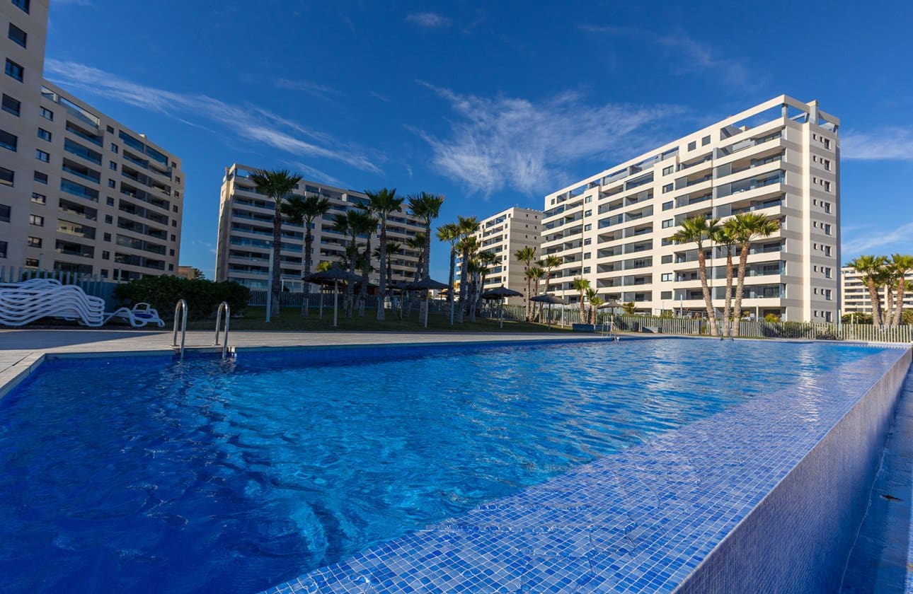 2 chambre Appartement à vendre à Punta Prima - 765 000 € (Ref: 9948384)